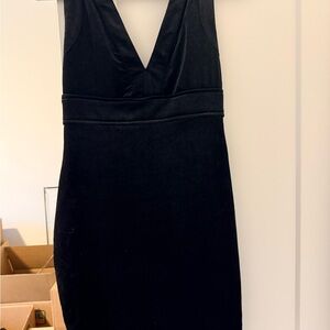 Elegant Black Sleeveless Dress
